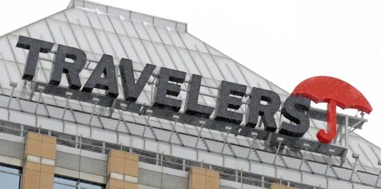 Insurer Travelers grows Q4 profits on underwriting gains and lower cat losses.